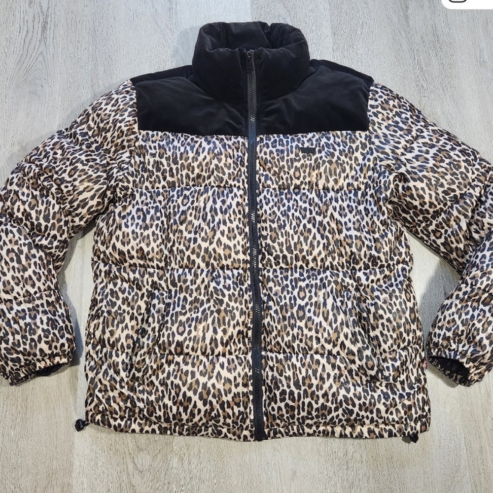 Levi's Women's Black and Leopard Puffer Jacket